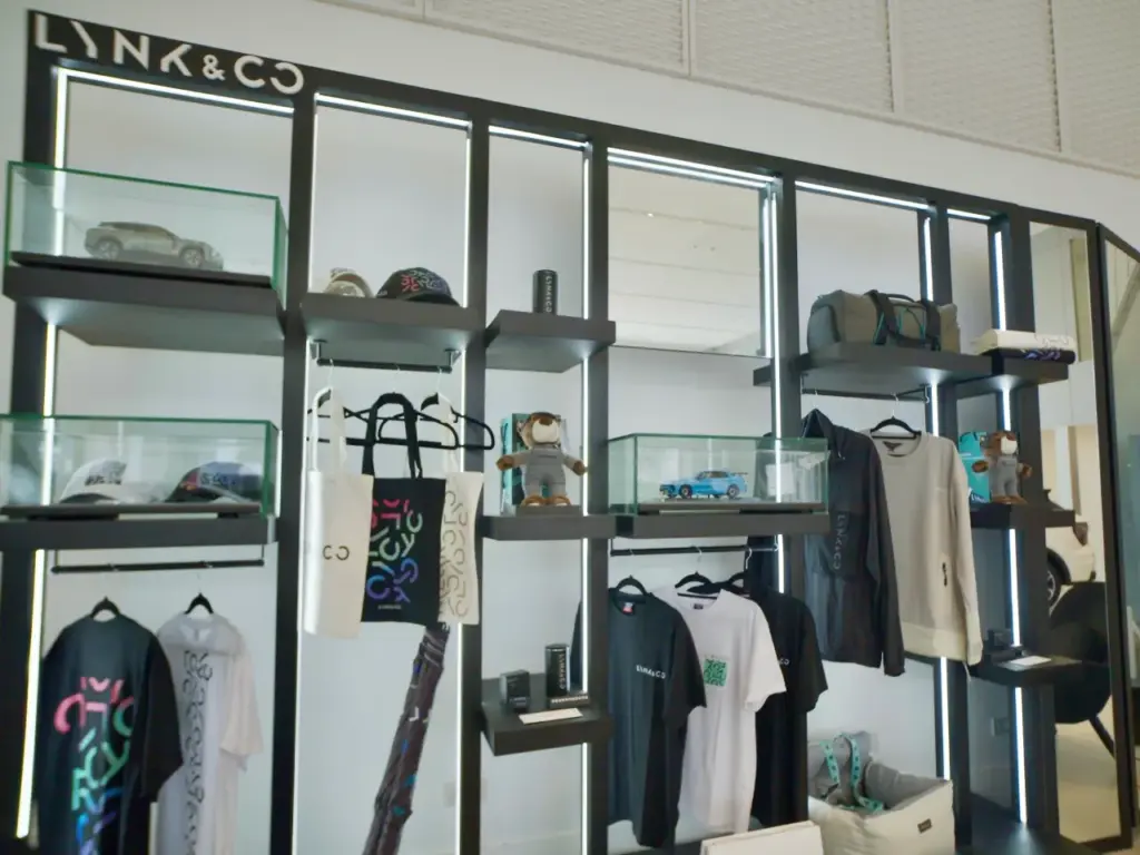 Premium Lynk & Co Global Merchandise