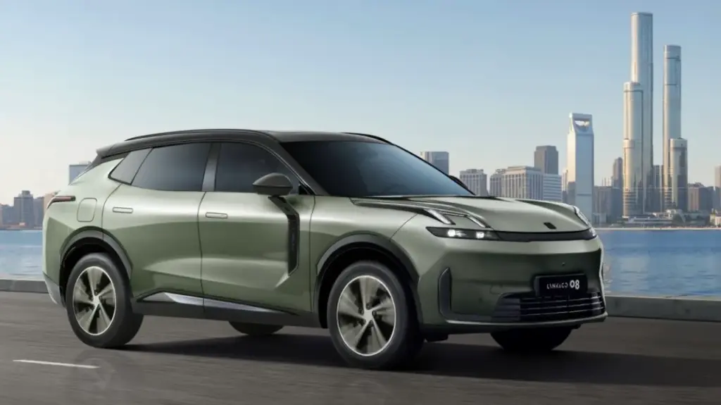 Lynk & Co 08